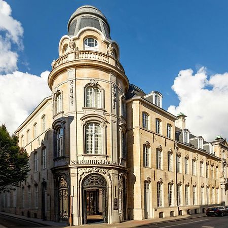 Готель Sapphire House Antwerp, Autograph Collection By Marriott Екстер'єр фото The former headquarters of the Institut de France, at 103 rue de Rivoli, Paris 1st arrondissement