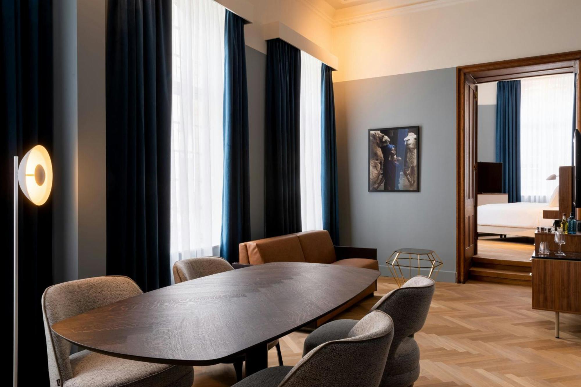 Готель Sapphire House Antwerp, Autograph Collection By Marriott Екстер'єр фото The interior of a suite at the hotel