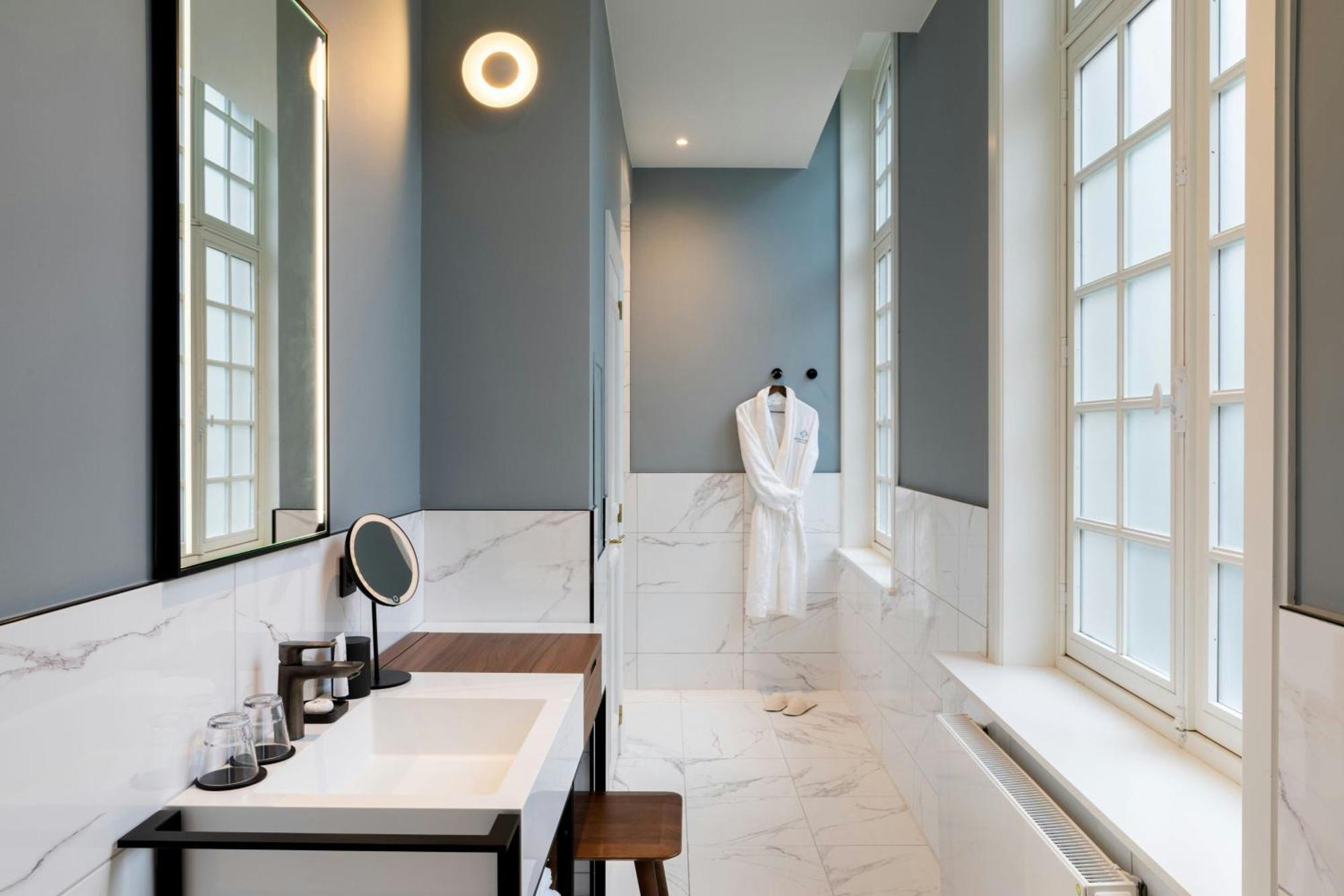 Готель Sapphire House Antwerp, Autograph Collection By Marriott Екстер'єр фото Bathroom